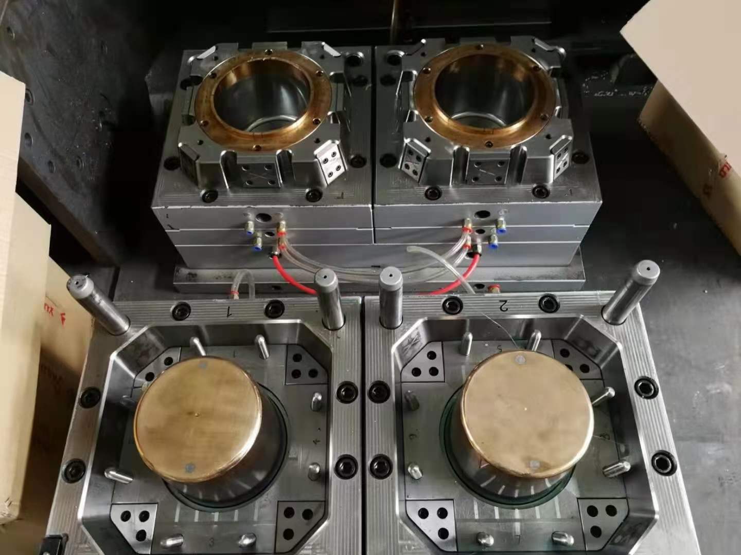 plastic injection mould