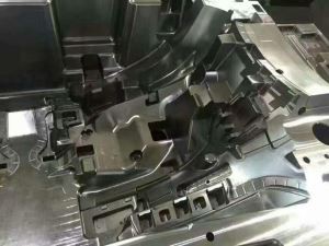 심천 전문 자동차 사출 금형