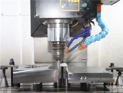 정밀 CNC 가공 비용은 얼마입니까?